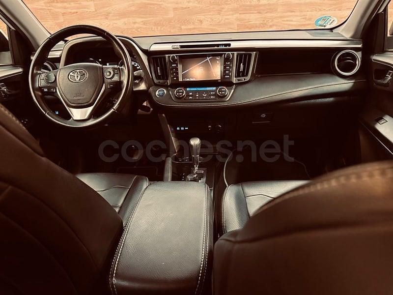 Usado Toyota RAV4 Hybrid Executive 197 CV (144 kW) 2016 Blanco SUV