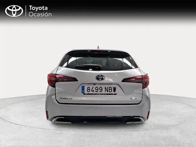 Usado Toyota Corolla Active 140 CV (102 kW) 2025 Gris Familiar