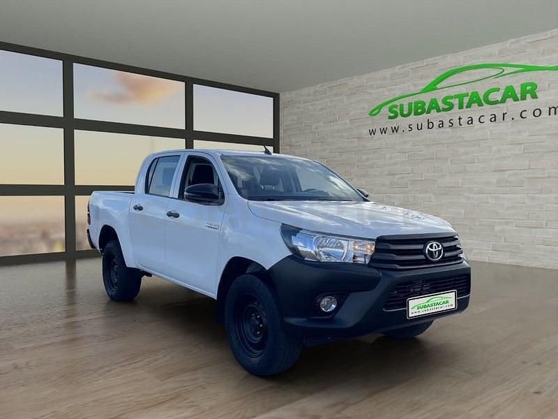 Usado Toyota HiLux 150 CV (110 kW) 2020 Blanco Recogida