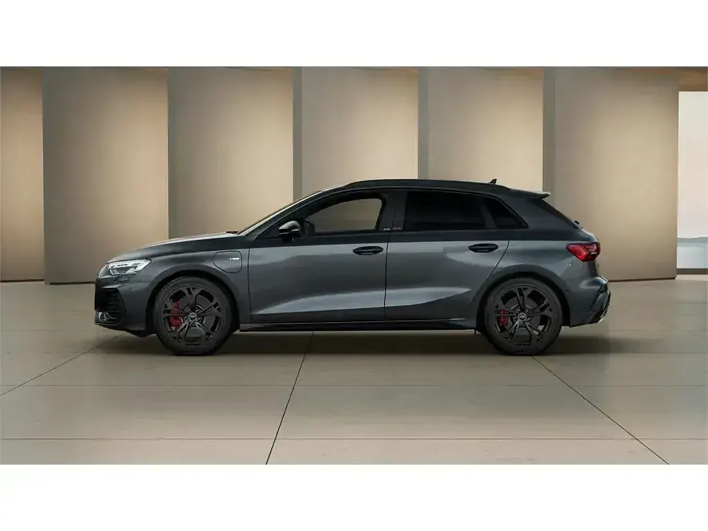 Nuevo Audi A3 150 CV (110 kW) 2026 Gris Berlina