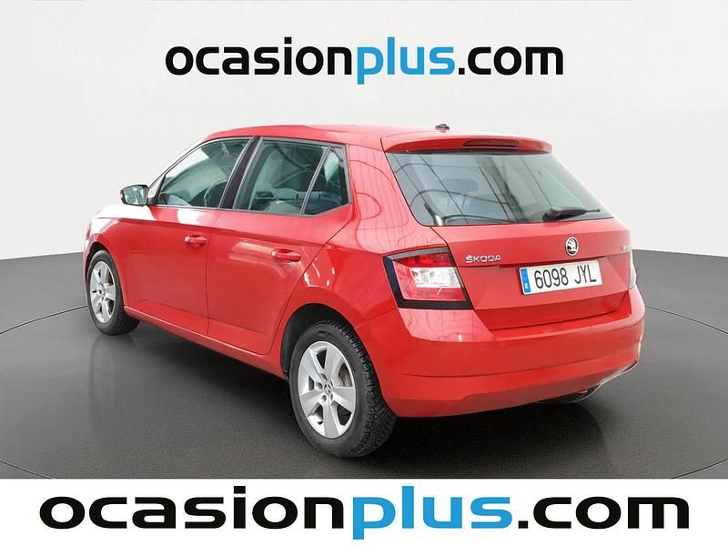 Usado Skoda Fabia 75 CV (55 kW) 2017 Rojo