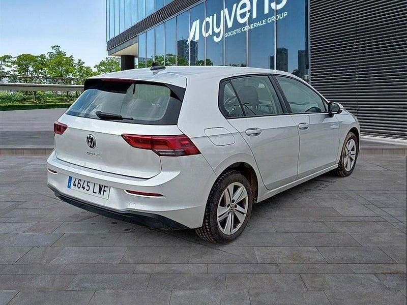 Usado VW Golf 115 CV (84 kW) 2022 Gris / plata Berlina