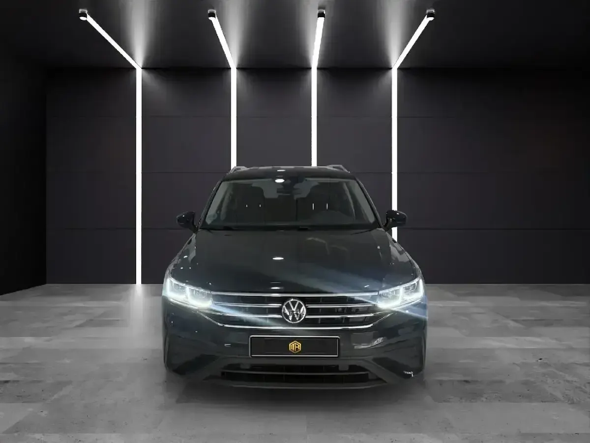 Usado VW Tiguan Allspace Life 150 CV (110 kW) 2023 Negro SUV