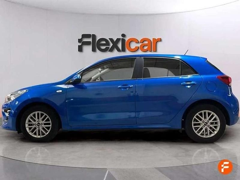 Usado Kia Rio GT-Line 84 CV (61 kW) 2023 Azul Utilitario