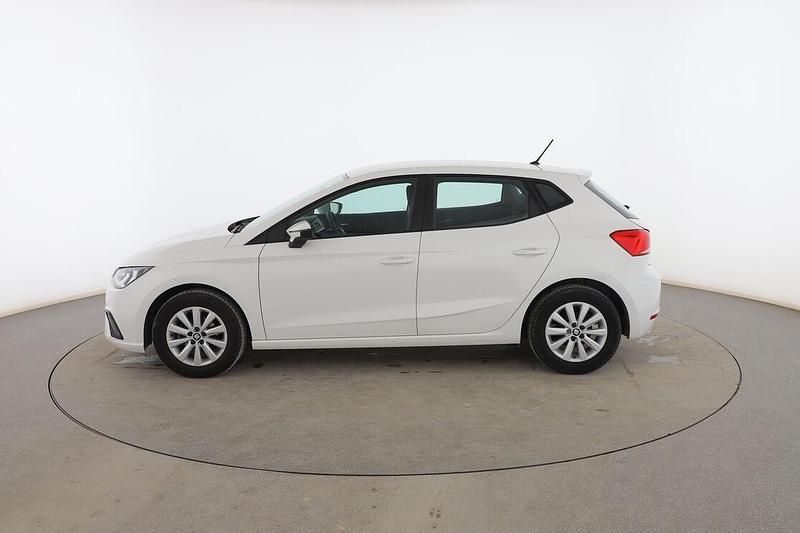 Usado Seat Ibiza Style 75 CV (55 kW) 2018 Blanco Utilitario