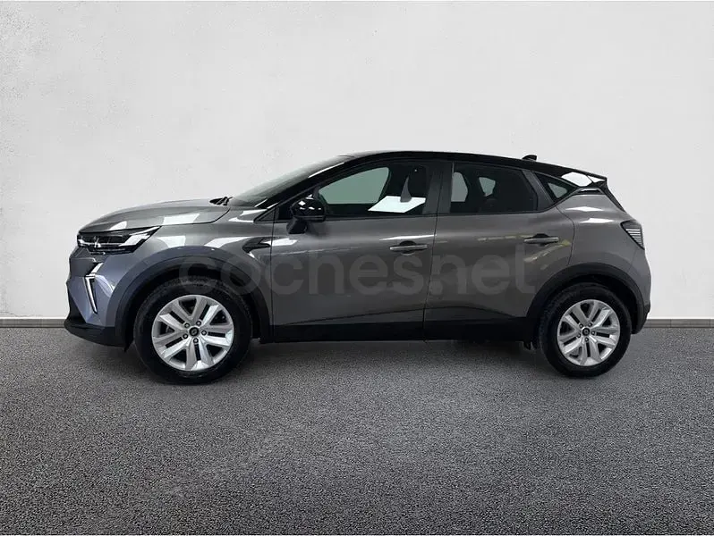 Usado Renault Captur Evolution 145 CV (106 kW) 2025 Gris / plata SUV