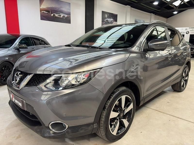 Usado Nissan Qashqai N-Vision 131 CV (96 kW) 2016 Gris / plata SUV