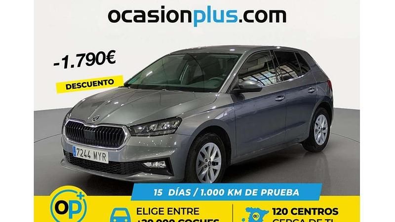 Usado Skoda Fabia Selection 116 CV (85 kW) 2025 Gris Utilitario