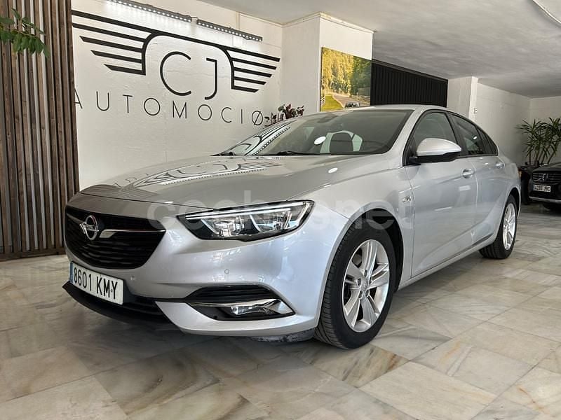 Usado Opel Insignia Excellence 136 CV (100 kW) 2018 Gris / plata Berlina
