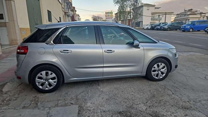 Usado Citroën C4 Picasso Live 120 CV (88 kW) 2016 Gris Monovolumen