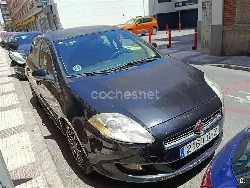 Usado Fiat Bravo Sport 150 CV (110 kW) 2008 Negro Utilitario