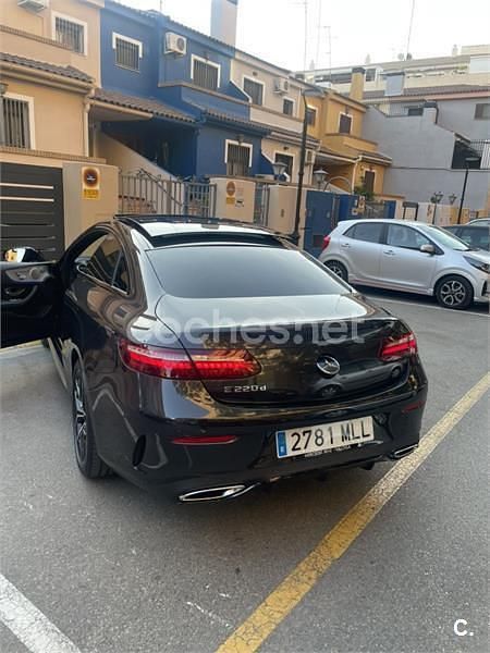 Usado Mercedes E220 194 CV (142 kW) 2023 Negro Coupe