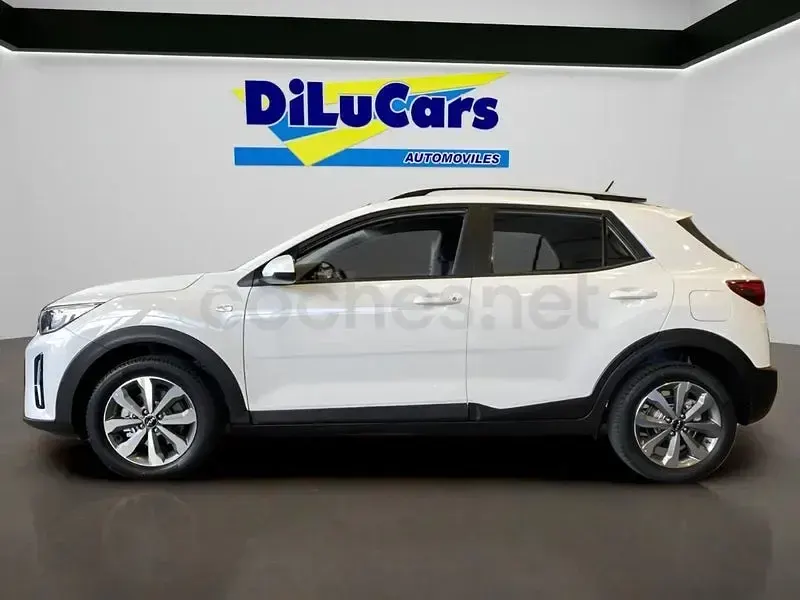 Usado Kia Stonic 100 CV (73 kW) 2023 Blanco SUV