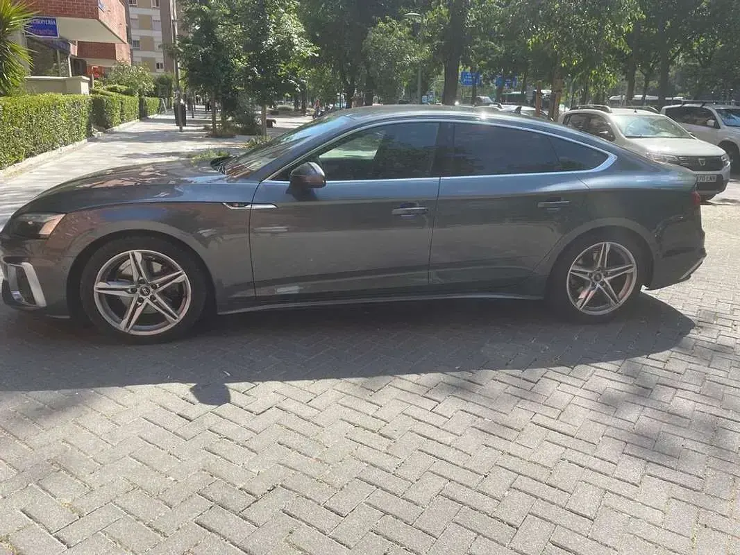 Usado Audi A5 Sportback S-Line 150 CV (110 kW) 2022 Gris Utilitario