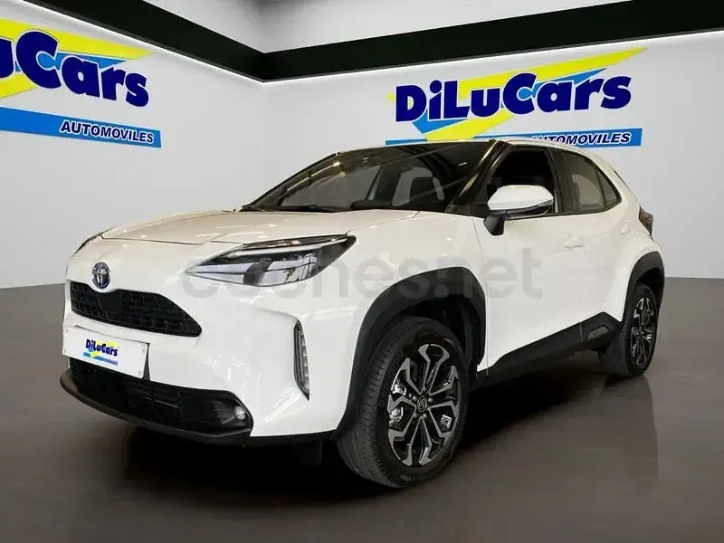 Usado Toyota Yaris Cross Active 116 CV (85 kW) 2022 Blanco SUV