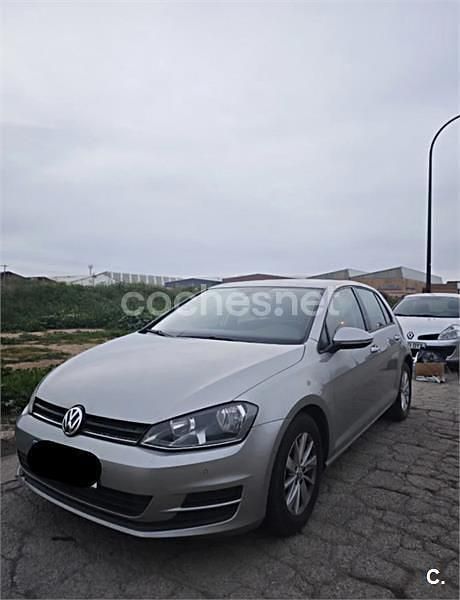 Usado VW Golf VII Edition 105 CV (77 kW) 2014 Gris / plata Berlina
