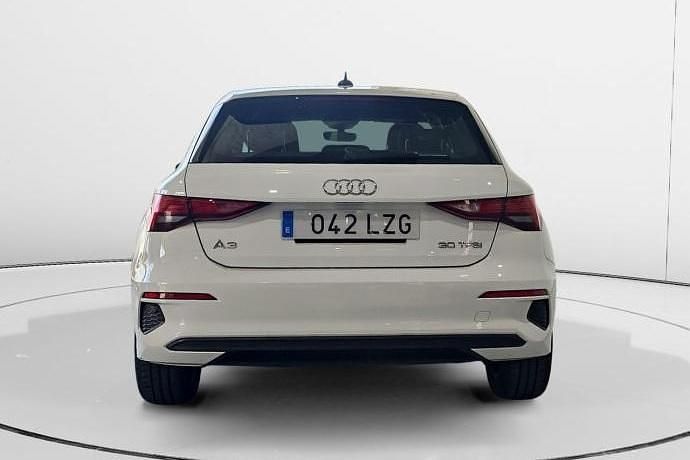 Usado Audi A3 e-tron Advanced 110 CV (80 kW) 2022 Utilitario