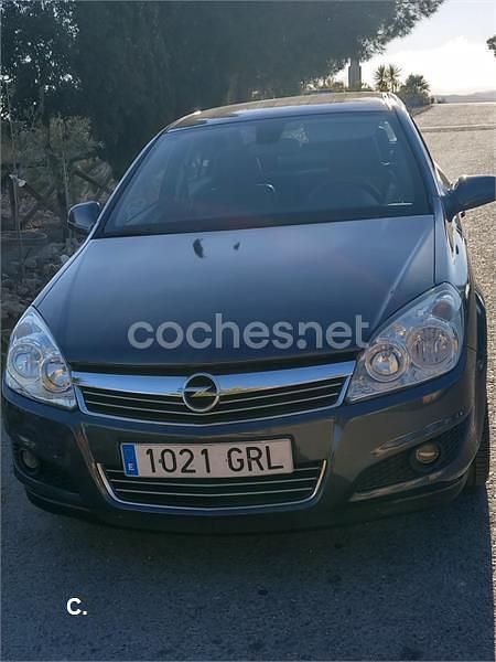 Usado Opel Astra Enjoy 100 CV (73 kW) 2009 Azul Berlina