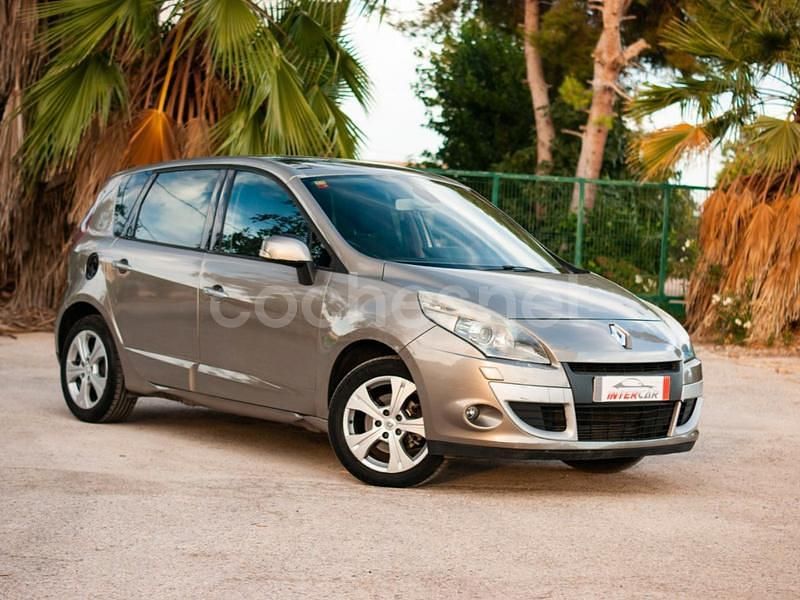 Usado Renault Scénic III Dynamique 105 CV (77 kW) 2009 Gris / plata Monovolumen