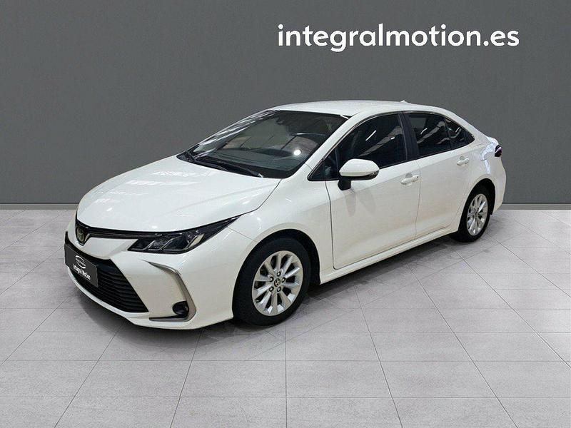 Usado Toyota Corolla Active 125 CV (91 kW) 2023 Blanco Berlina
