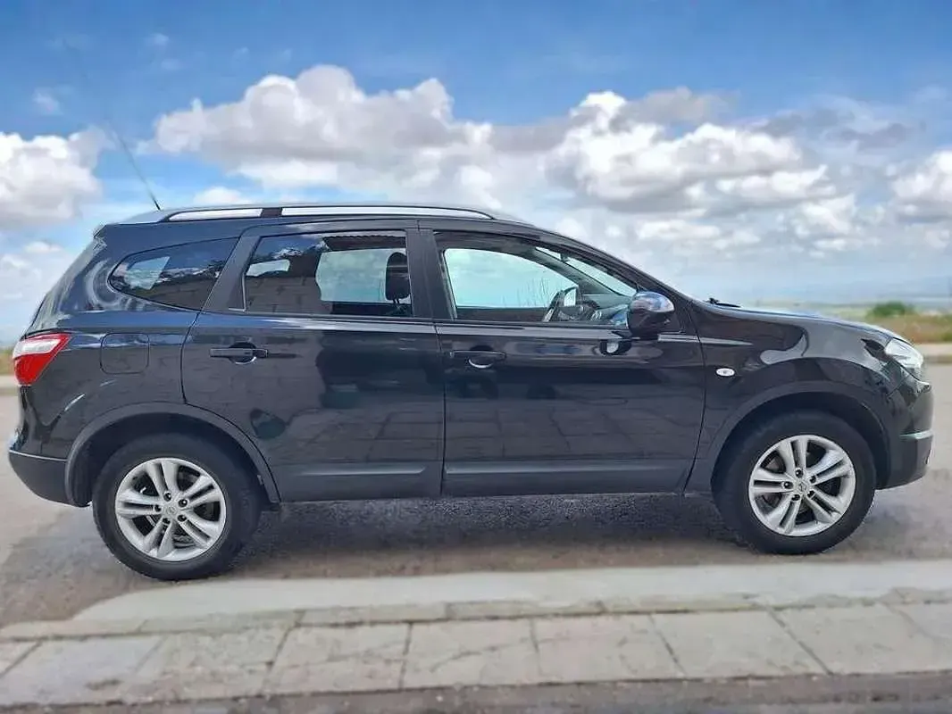 Usado Nissan Qashqai Acenta 110 CV (80 kW) 2013 Negro SUV