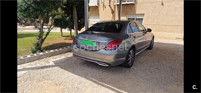 Usado Mercedes C220 170 CV (125 kW) 2015 Gris / plata Berlina