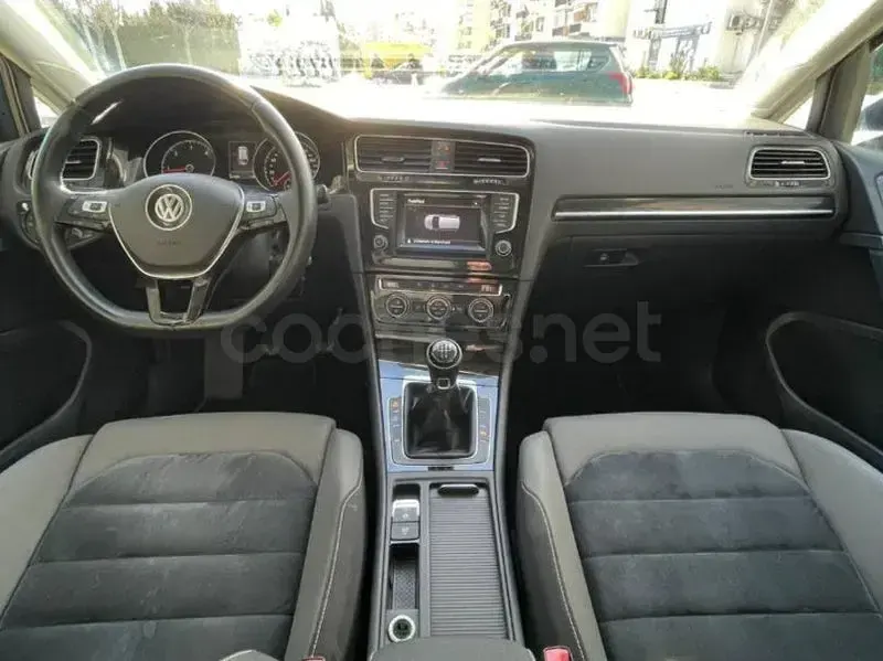 Usado VW Golf VII Sportline 110 CV (80 kW) 2016 Azul Familiar
