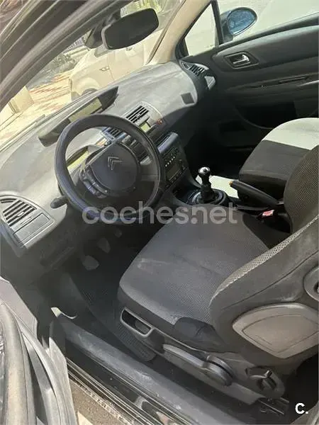Usado Citroën C4 90 CV (66 kW) 2006 Negro Berlina