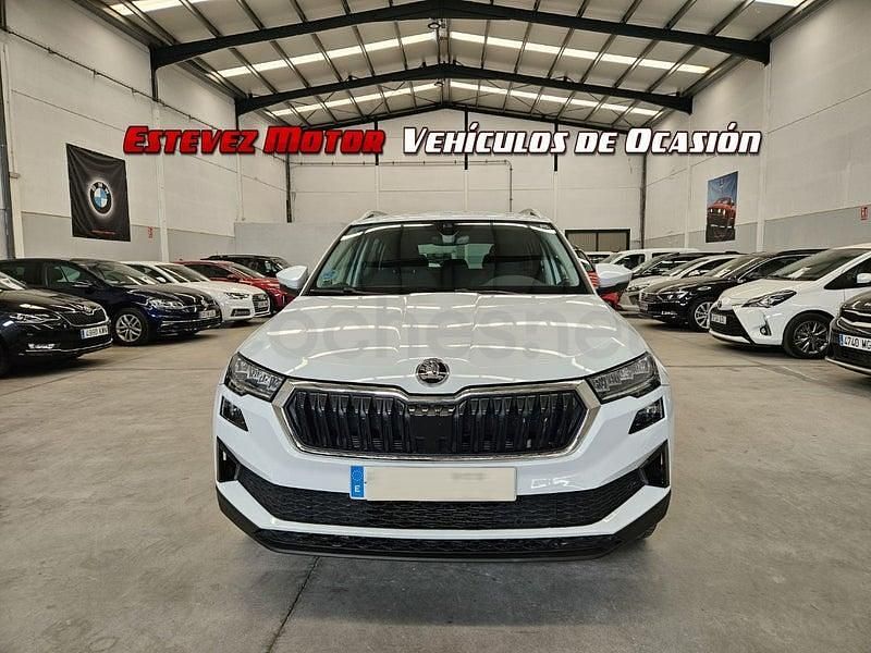 Usado Skoda Karoq Ambition 150 CV (110 kW) 2022 Blanco SUV