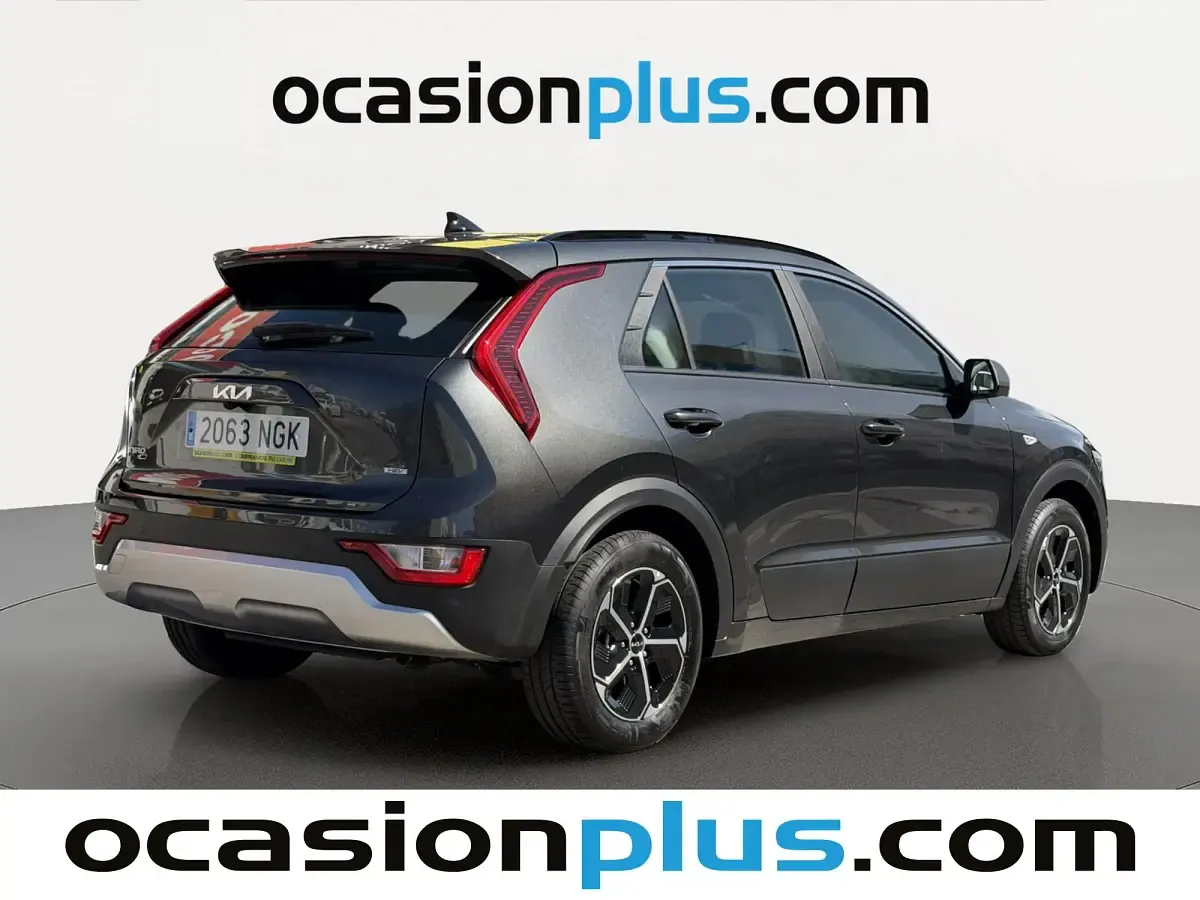 Usado Kia Niro 139 CV (102 kW) 2025 Negro SUV
