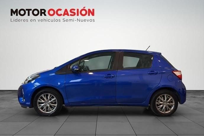 Usado Toyota Yaris Active 100 CV (73 kW) 2017