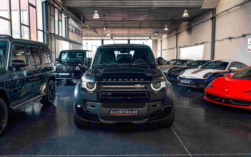 Usado Land Rover Defender Carpathian Edition 525 CV (386 kW) 2023 Gris SUV