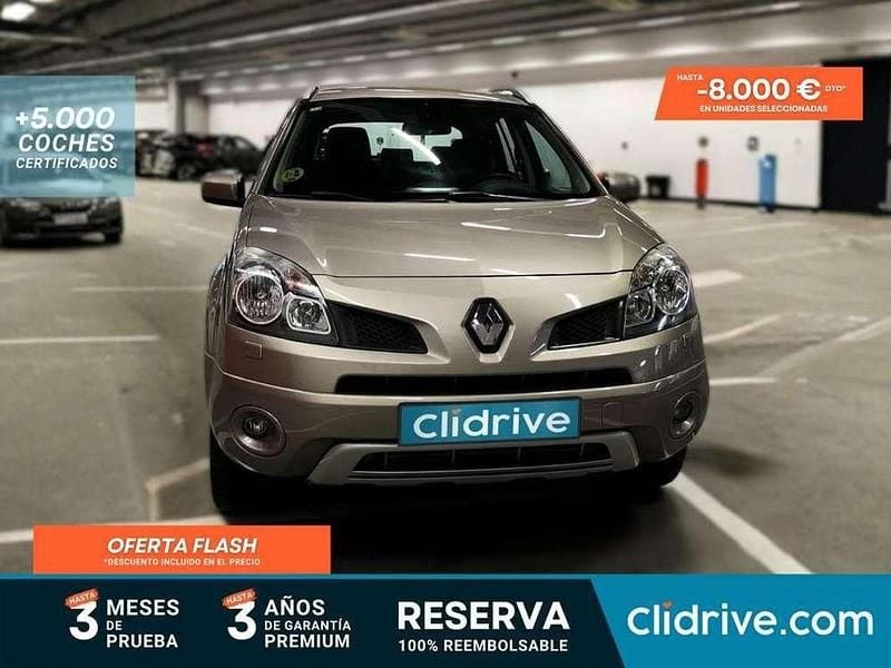 Usado Renault Koleos Dynamique 150 CV (110 kW) 2011 Beige SUV