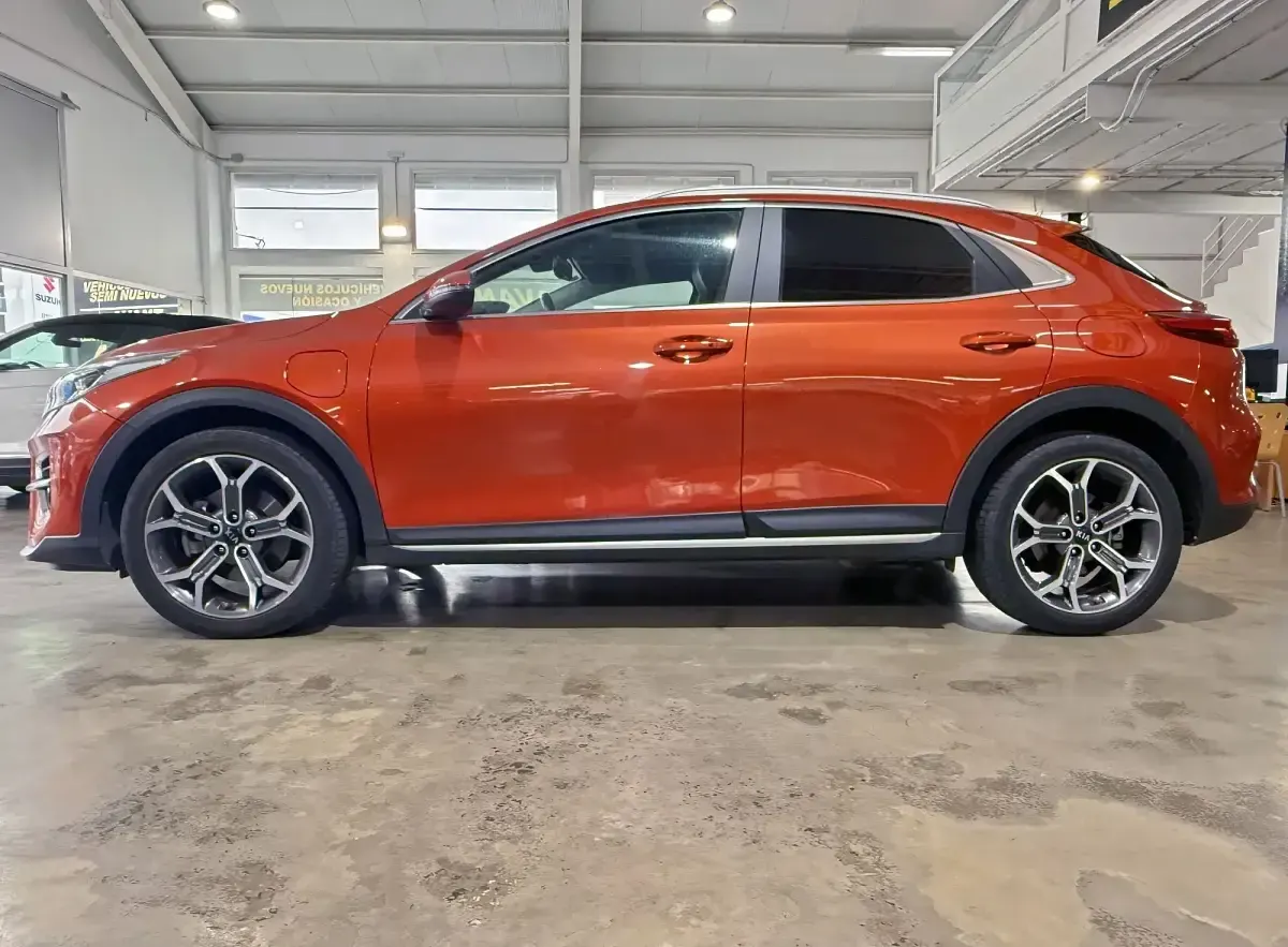 Usado Kia XCeed 141 CV (103 kW) 2021 Naranja SUV