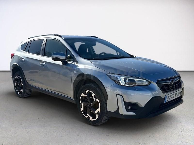 Usado Subaru XV Sport 151 CV (111 kW) 2023 Gris / plata SUV