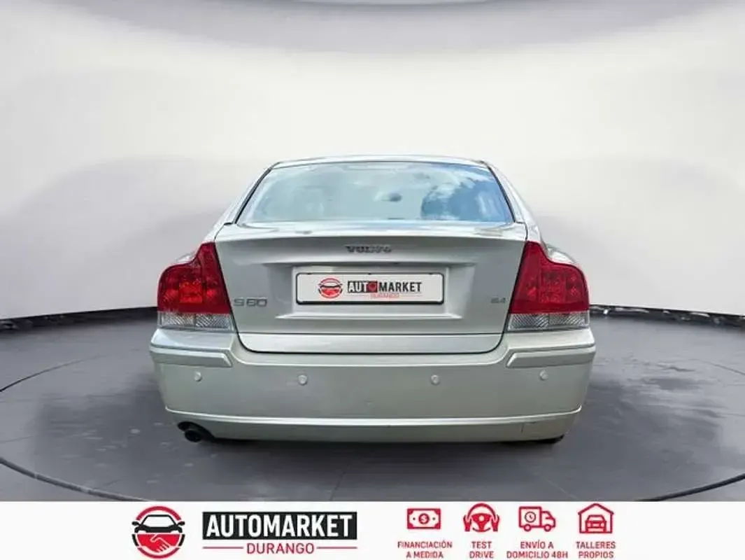 Usado Volvo S60 Momentum 170 CV (125 kW) 2005 Verde Berlina