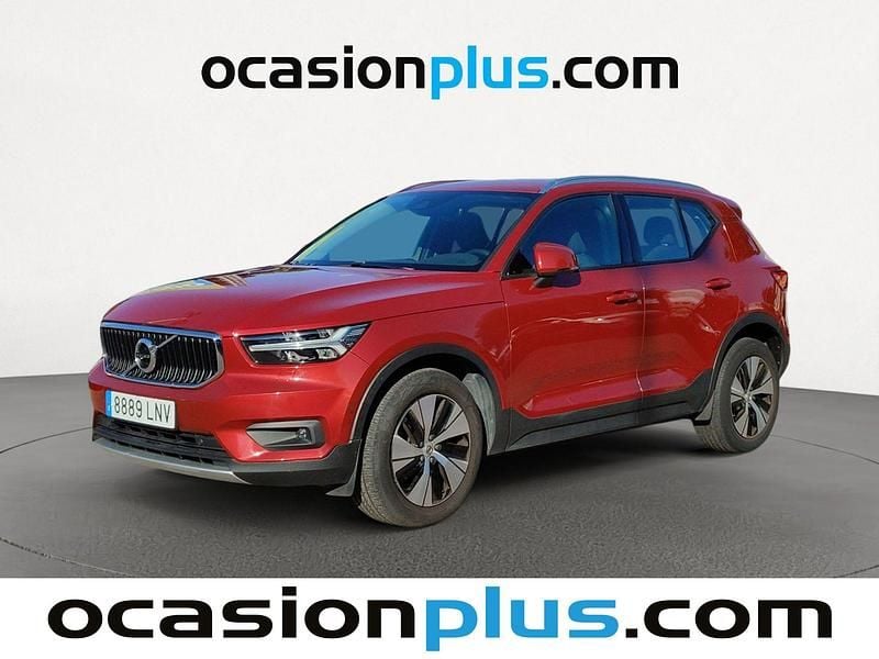 Rojo Usado 2021 Volvo XC40 Momentum SUV | 21.955 € (Super precio) - Imagen 1/4