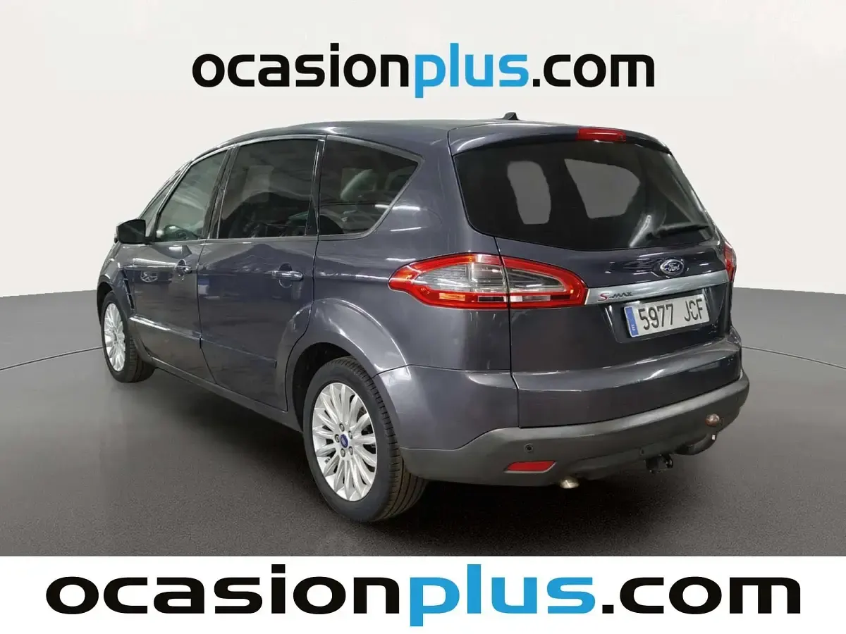 Begagnad Ford S-MAX Limited 140 HK (102 kW) 2015 Grå Minibuss