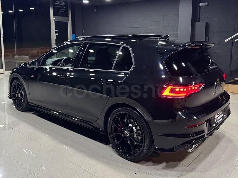 Usado VW Golf VIII GTI Clubsport 300 HP (220 kW) 2025 Preto Sedan