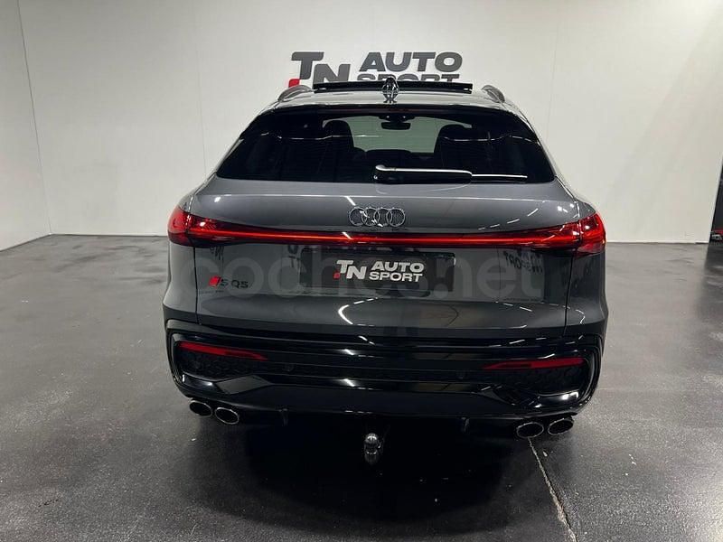 Usado Audi Q5 Sportback Comfort 367 CV (269 kW) 2025 Gris / plata SUV