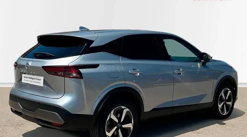Usado Nissan Qashqai N-Connecta 158 CV (116 kW) 2023 Plata diamante negro SUV