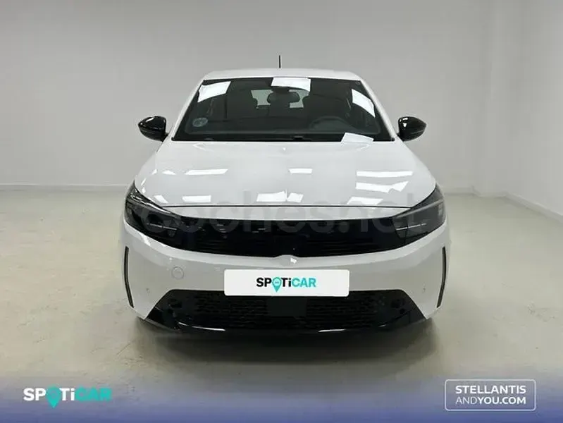 Usado Opel Corsa 100 CV (73 kW) 2023 Blanco Utilitario