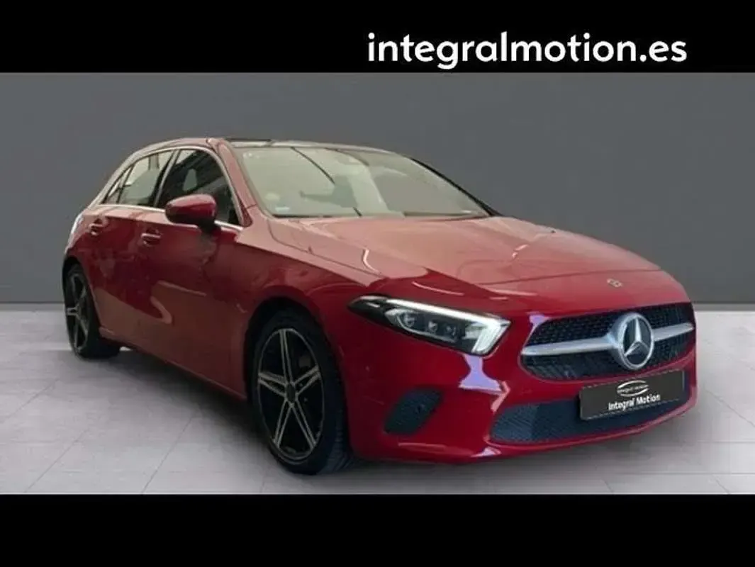 Usado Mercedes A200 150 CV (110 kW) 2019 Rojo Berlina
