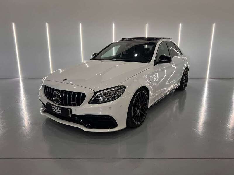 Blanco Usado 2019 Mercedes C63 AMG AMG Berlina | 61.000 € (Precio justo) - Imagen 1/4