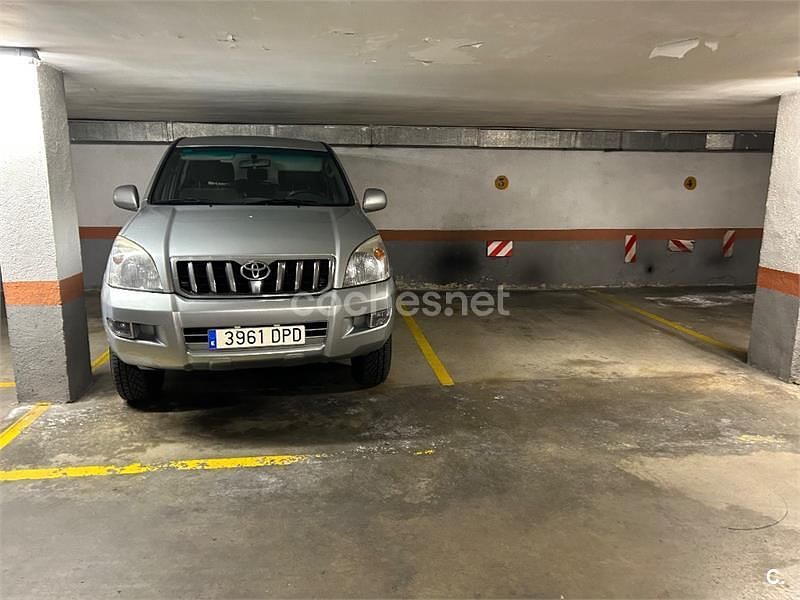 Usado Toyota Land Cruiser 163 CV (119 kW) 2005 Gris / plata SUV