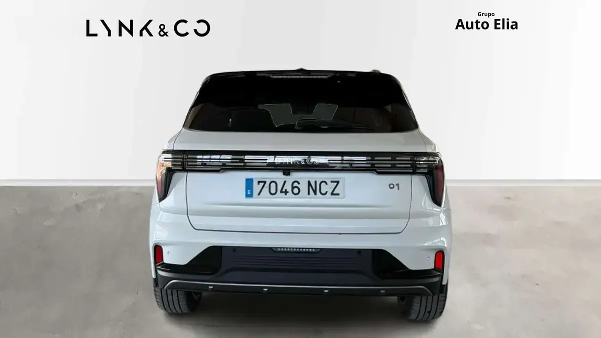 Usado Lynk & Co 08 347 CV (255 kW) 2025 Blanco SUV
