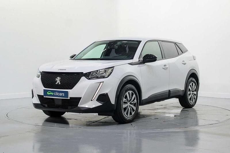 Usado Peugeot 2008 Active 110 CV (80 kW) 2022 Blanco SUV