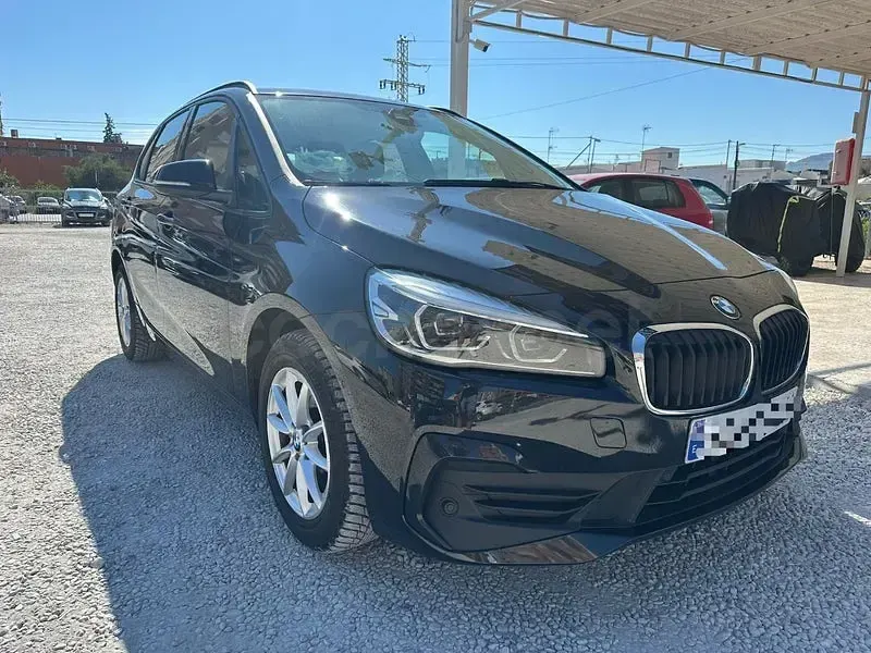 Usado BMW 216 Active Tourer 116 CV (85 kW) 2021 Negro Monovolumen