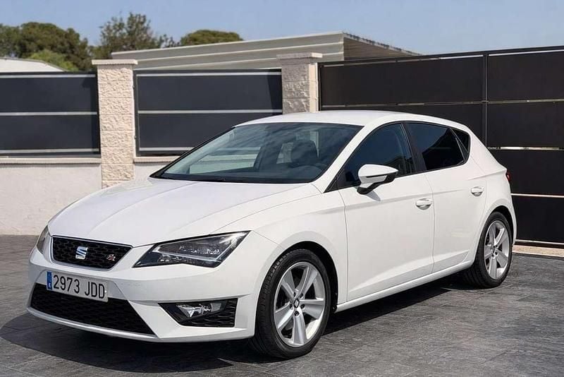 Usado Seat Leon FR 184 CV (135 kW) 2014 Blanco Utilitario