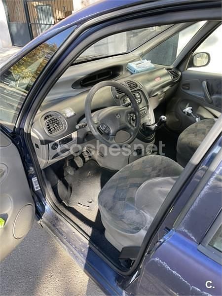 Azul Usado 2002 Citroën Xsara Picasso Monovolumen | 1400 € (Buen precio) - Imagen 1/4
